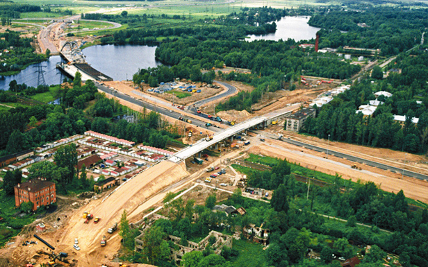 Промислові підприємства, в тому числі депо для швидкісних електропоїздів - Металлострой, депо колійної техніки в Тосно і ін