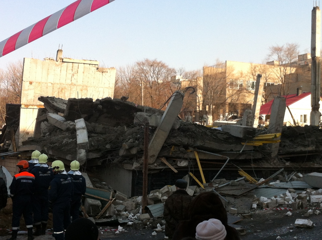 Іртишський провулок - 5, ЖК «Візаві» Запланований термін закінчення будівництва: 4 квартал 2012 р, будинок обрушився