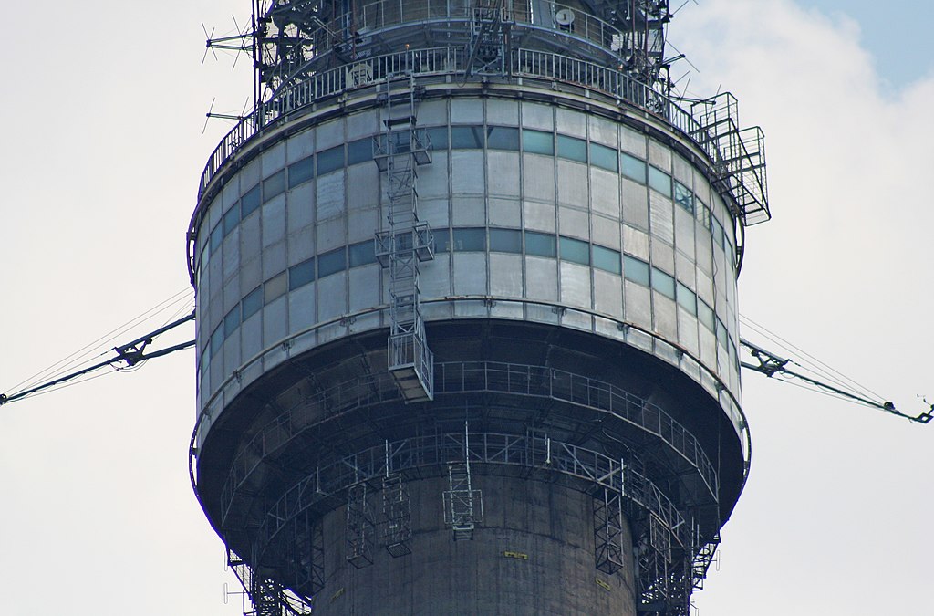 Висота вежі була збільшена до 520 м, збільшено кількість телевізійних і радіо програм
